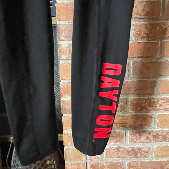 PINK Victoria's Secret UD University of Dayton Flyers Ultimate Yoga Leggings - Picture 2 of 9